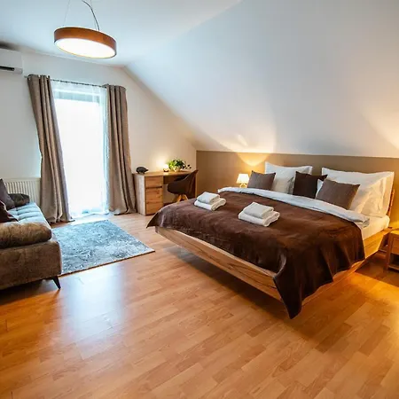 Villa With Pool & Sauna In Beer Village