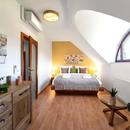 Villa With Pool & Sauna In Beer Village *